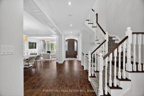 Photo 4 at 110 Cook's Mill Crescent, Patterson, Vaughan