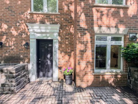 Photo 1 at 5 - 87 Lillian Street, Mount Pleasant West, Toronto