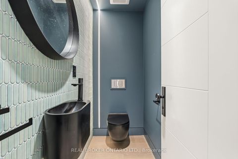 Photo 15 at 143 Fairview Avenue, Junction Area, Toronto