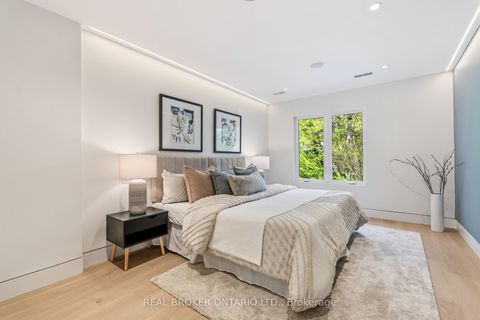 Photo 16 at 143 Fairview Avenue, Junction Area, Toronto