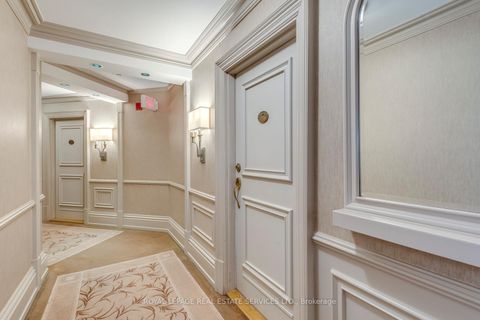 Photo 5 at 403 - 1 Ripley Avenue, Swansea, Toronto