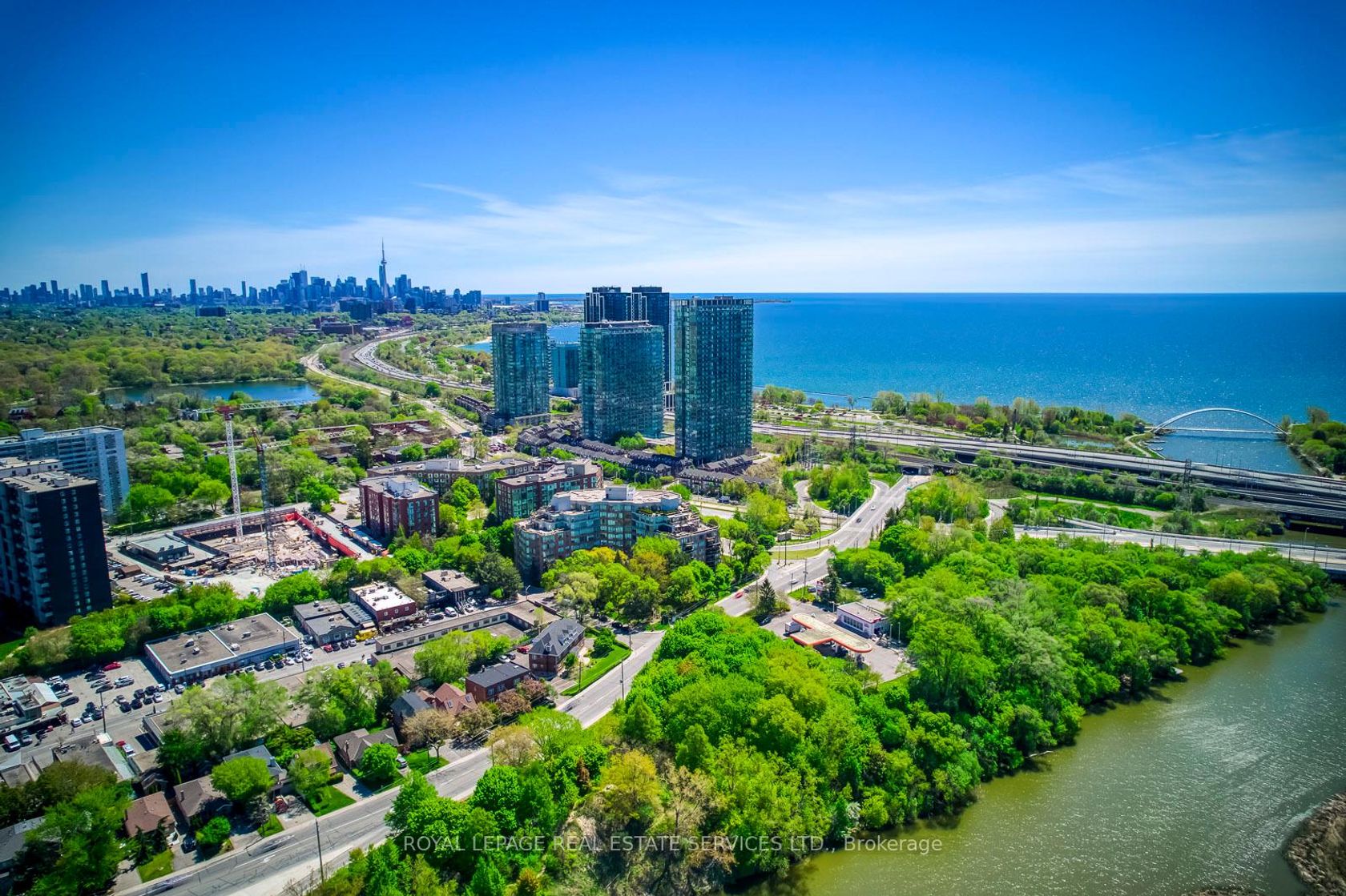 403 - 1 Ripley Avenue, Swansea, Toronto 