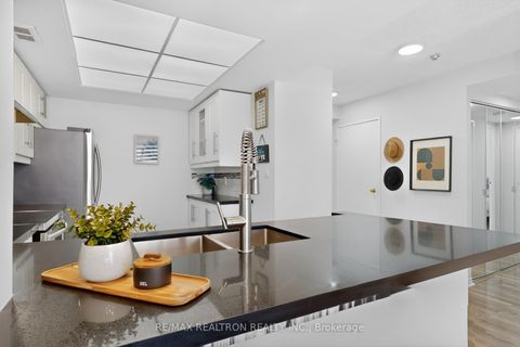 Photo 13 at 410 - 5765 Yonge Street, Newtonbrook East, Toronto