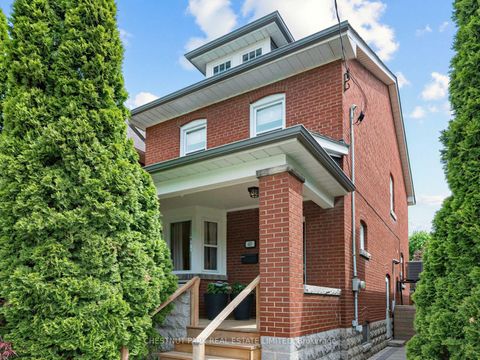 Photo 1 at 43 Acacia Road, Mount Pleasant West, Toronto