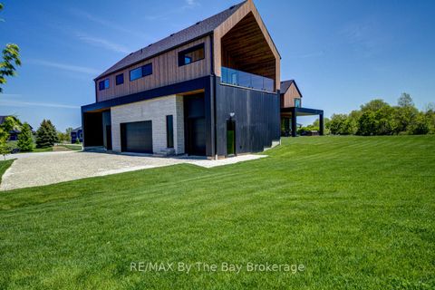 Photo 1 at 18 Raintree Court, Rural Clearview, Clearview