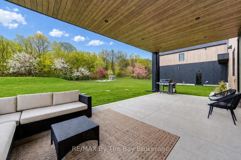 Photo 10 at 18 Raintree Court, Rural Clearview, Clearview