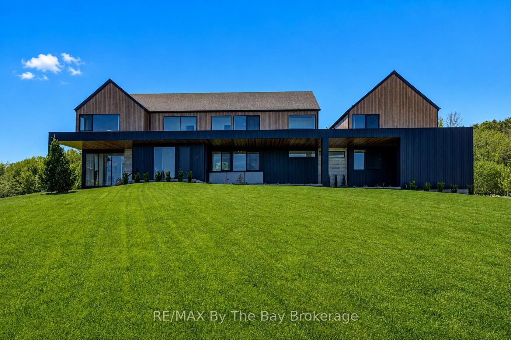 18 Raintree Court, Rural Clearview, Clearview photo number 2