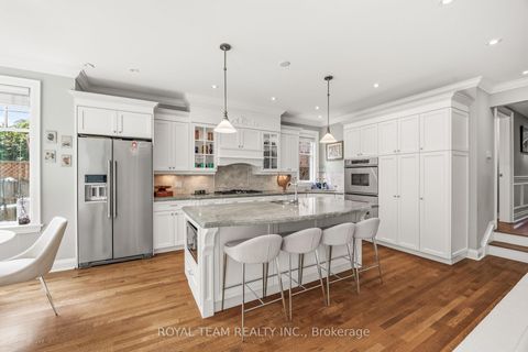 Photo 7 at 107 Esgore Drive, Nortown, Toronto