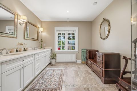 Photo 15 at 107 Esgore Drive, Nortown, Toronto