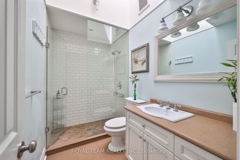 Photo 23 at 107 Esgore Drive, Nortown, Toronto