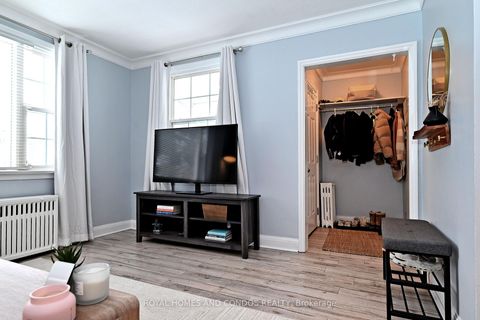 Photo 3 at 13 Forty First Street, Long Branch, Toronto