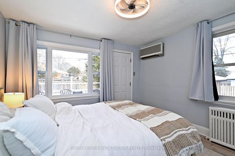 Photo 23 at 13 Forty First Street, Long Branch, Toronto
