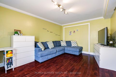 Photo 2 at 2 George Anderson Court, Amesbury, Toronto
