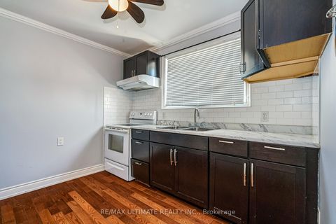 Photo 23 at 2 George Anderson Court, Amesbury, Toronto