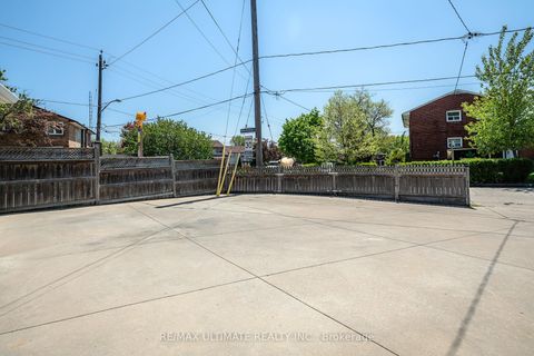 Photo 39 at 2 George Anderson Court, Amesbury, Toronto
