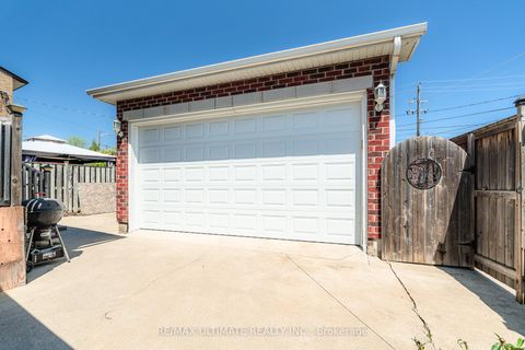 Photo 45 at 2 George Anderson Court, Amesbury, Toronto