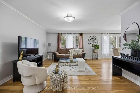 Photo 4 at 867 Scarborough Golf Clu Road, Morningside, Toronto