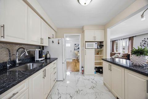 Photo 14 at 867 Scarborough Golf Clu Road, Morningside, Toronto
