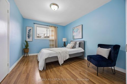 Photo 20 at 867 Scarborough Golf Clu Road, Morningside, Toronto