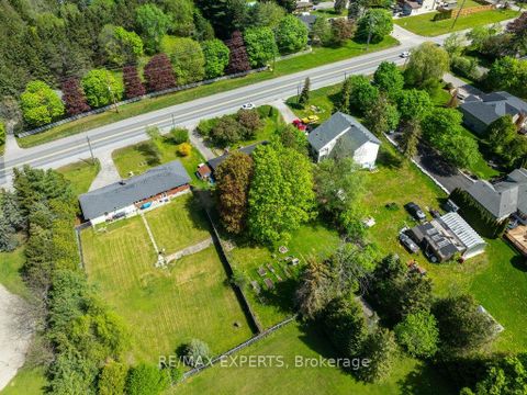 Photo 5 at 6531 King Road, Nobleton, King