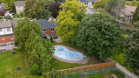 Photo 3 at 115 Ashbourne Drive, City Centre West, Toronto