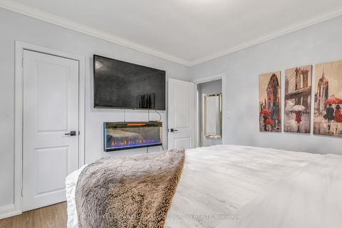 Photo 12 at 115 Ashbourne Drive, City Centre West, Toronto