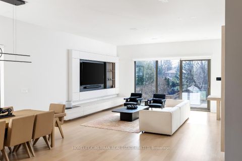 Photo 11 at 21 Farrell Avenue, Willowdale West, Toronto