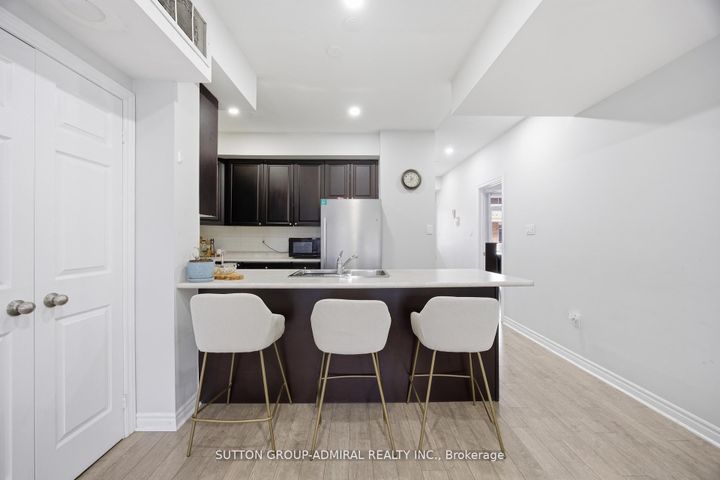 Photo 6 at 56 - 180 Howden Boulevard, Westgate, Brampton