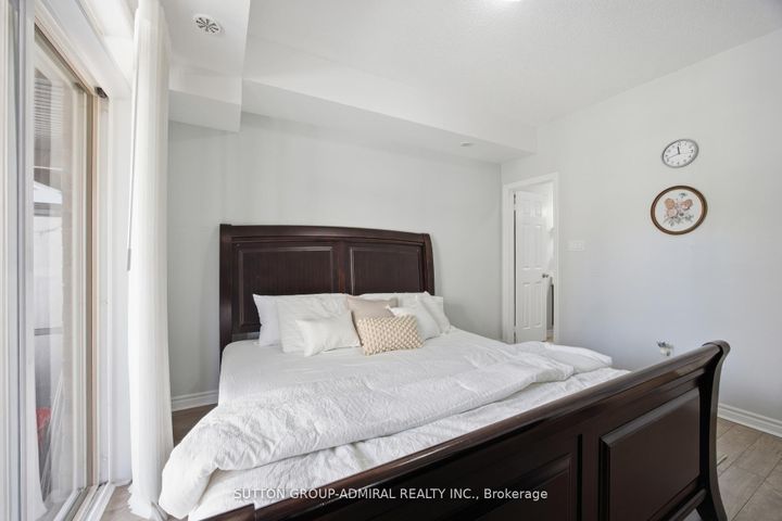 Photo 15 at 56 - 180 Howden Boulevard, Westgate, Brampton