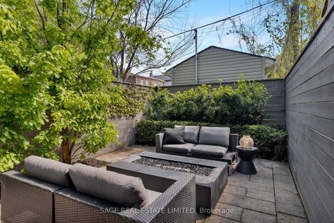 Photo 20 at 979 Broadview Avenue, Broadview North, Toronto