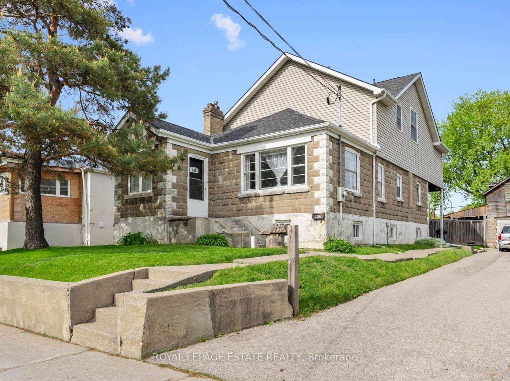 601 Pharmacy Avenue, Birchmount, Toronto 
