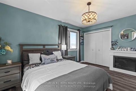 Photo 12 at 823 Essa Road, Holly, Barrie