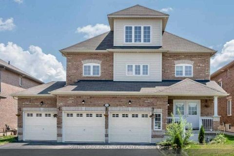 Photo 1 at 1411 Sheldon Street, Alcona, Innisfil