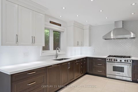 Photo 11 at 18 Rowse Crescent, The Westway, Toronto