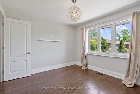 Photo 19 at 18 Rowse Crescent, The Westway, Toronto