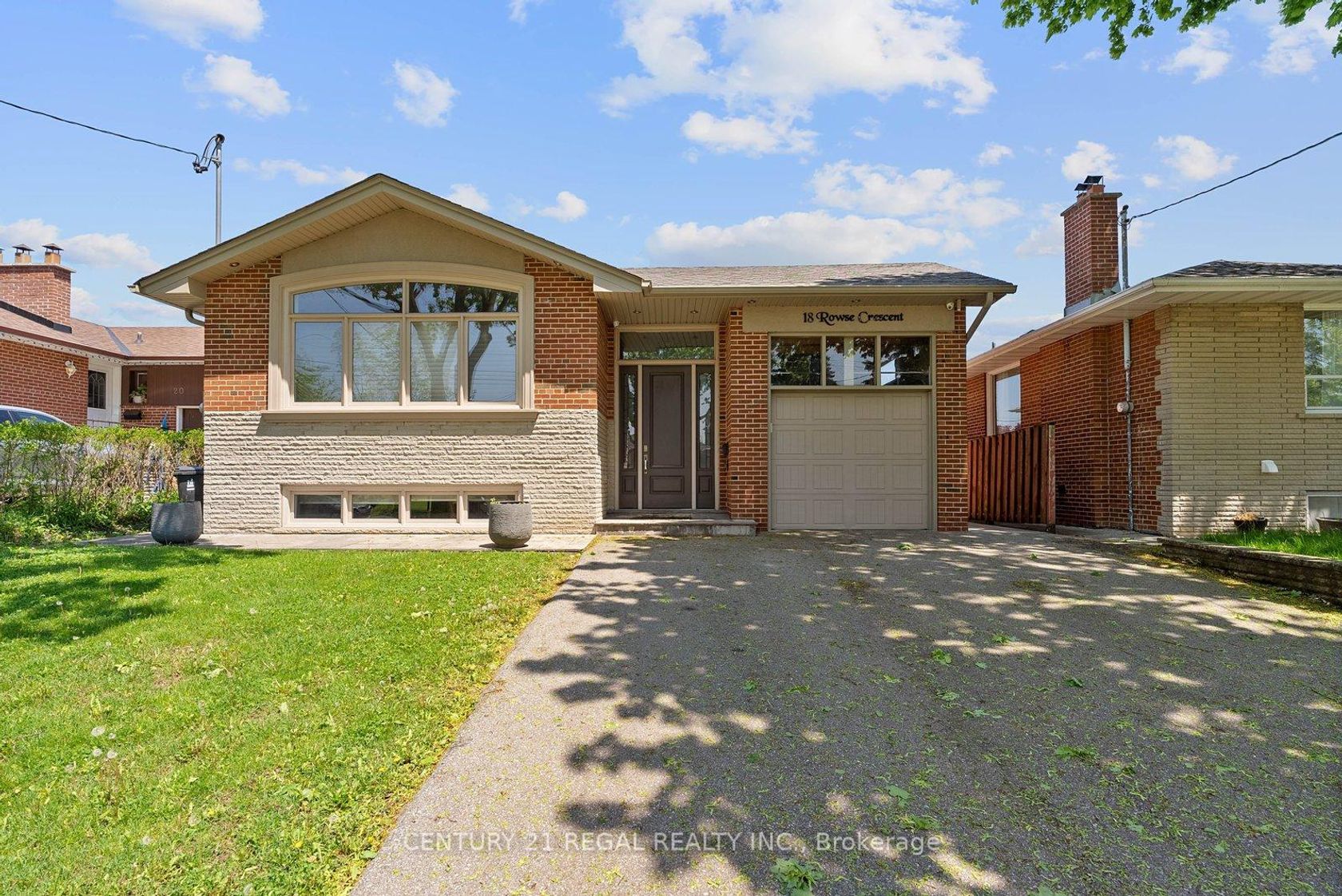 18 Rowse Crescent, The Westway, Toronto 
