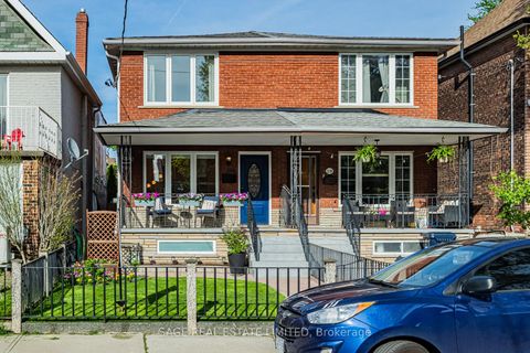 Photo 1 at 39A Uxbridge Avenue, Pellam Park, Toronto