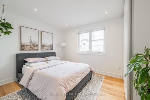 Photo 21 at 39A Uxbridge Avenue, Pellam Park, Toronto