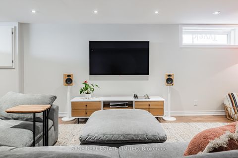 Photo 28 at 39A Uxbridge Avenue, Pellam Park, Toronto