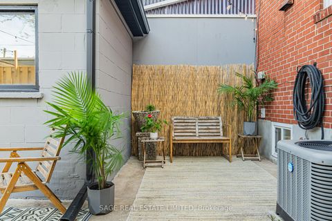 Photo 39 at 39A Uxbridge Avenue, Pellam Park, Toronto