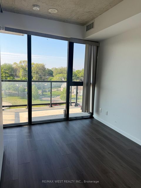 Photo 9 at 407 - 7 Smith Crescent, Queensway, Toronto