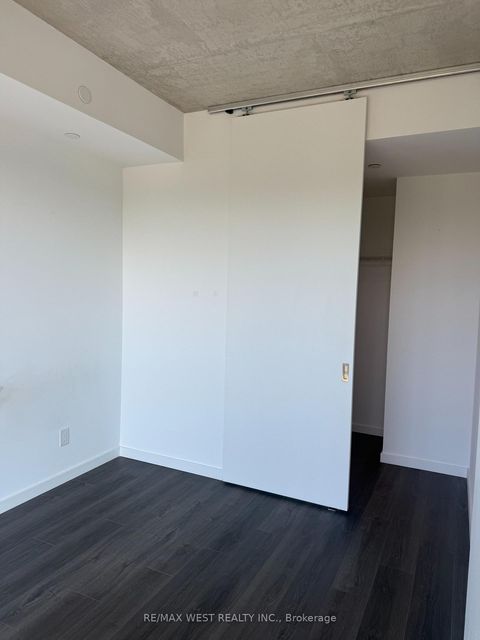 Photo 11 at 407 - 7 Smith Crescent, Queensway, Toronto