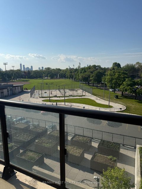 Photo 18 at 407 - 7 Smith Crescent, Queensway, Toronto