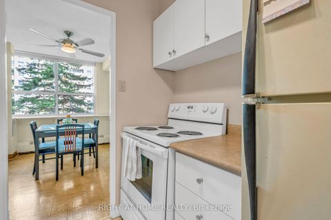 Photo 13 at 304 - 45 Southport Street, Swansea, Toronto