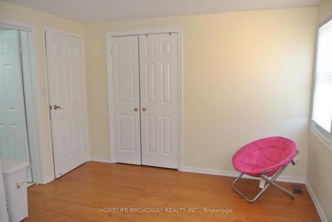 Photo 8 at 54 - 850 Huntingwood Drive, L'Amoreaux, Toronto