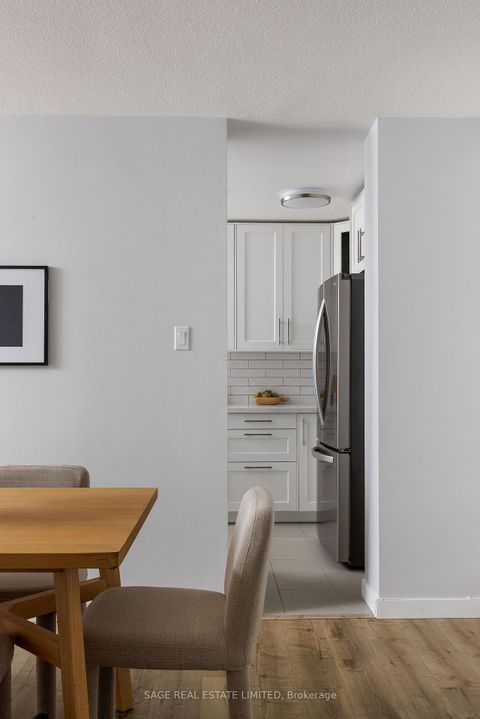 Photo 18 at 510 - 61 Richview Road, Humber Heights, Toronto