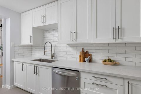 Photo 20 at 510 - 61 Richview Road, Humber Heights, Toronto