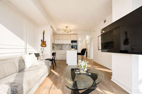 Photo 1 at 3805 - 318 Richmond Street W, Waterfront Communities C1, Toronto