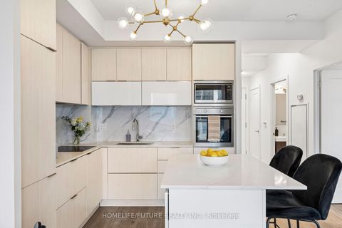 Photo 4 at 3805 - 318 Richmond Street W, Waterfront Communities C1, Toronto