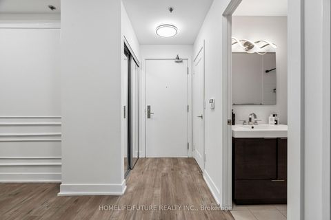 Photo 16 at 3805 - 318 Richmond Street W, Waterfront Communities C1, Toronto
